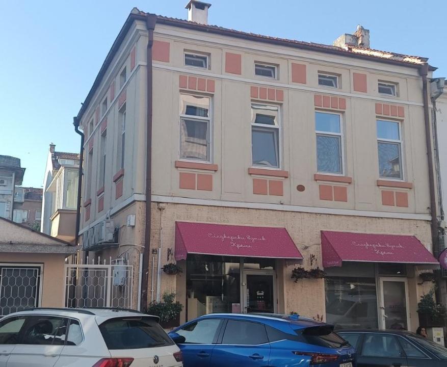 The Central House 3 Burgas Exterior photo